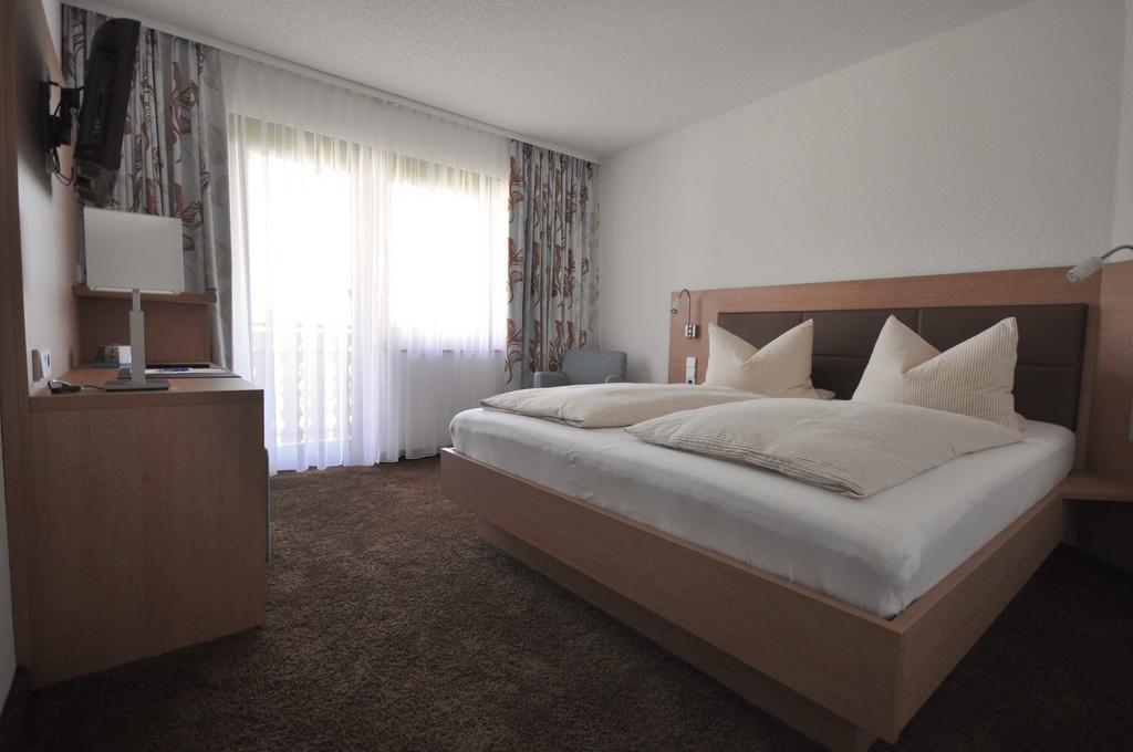 Hotel-Pension-Jasmin Rheinfelden  Oda fotoğraf