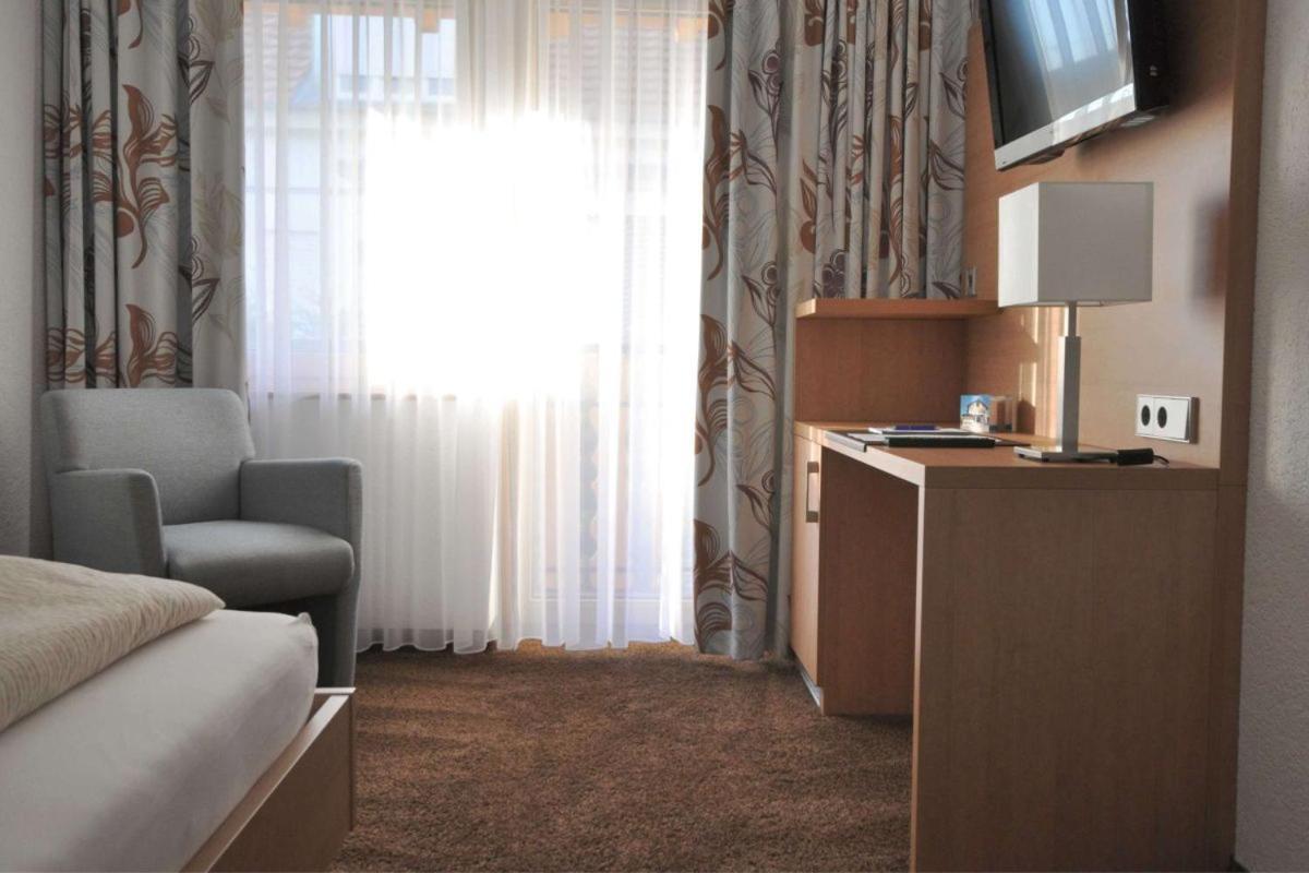Hotel-Pension-Jasmin Rheinfelden  Dış mekan fotoğraf